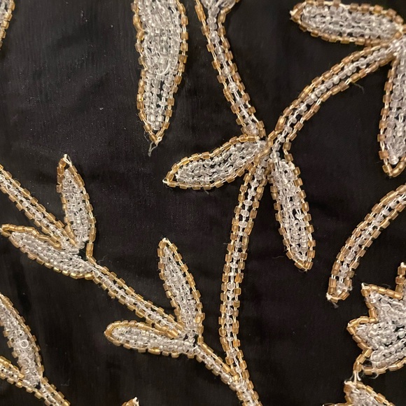 Laurence Kazar Embellished Black and Tan Short Sleeve Blouse - Picture 3 of 7